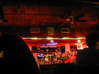 Between the Bridges Pub, Brooklyn