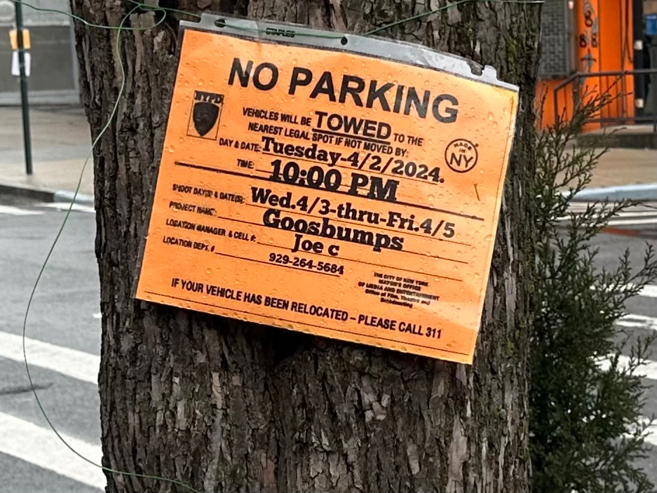A street sign for a coming filming of GOOSBUMPS