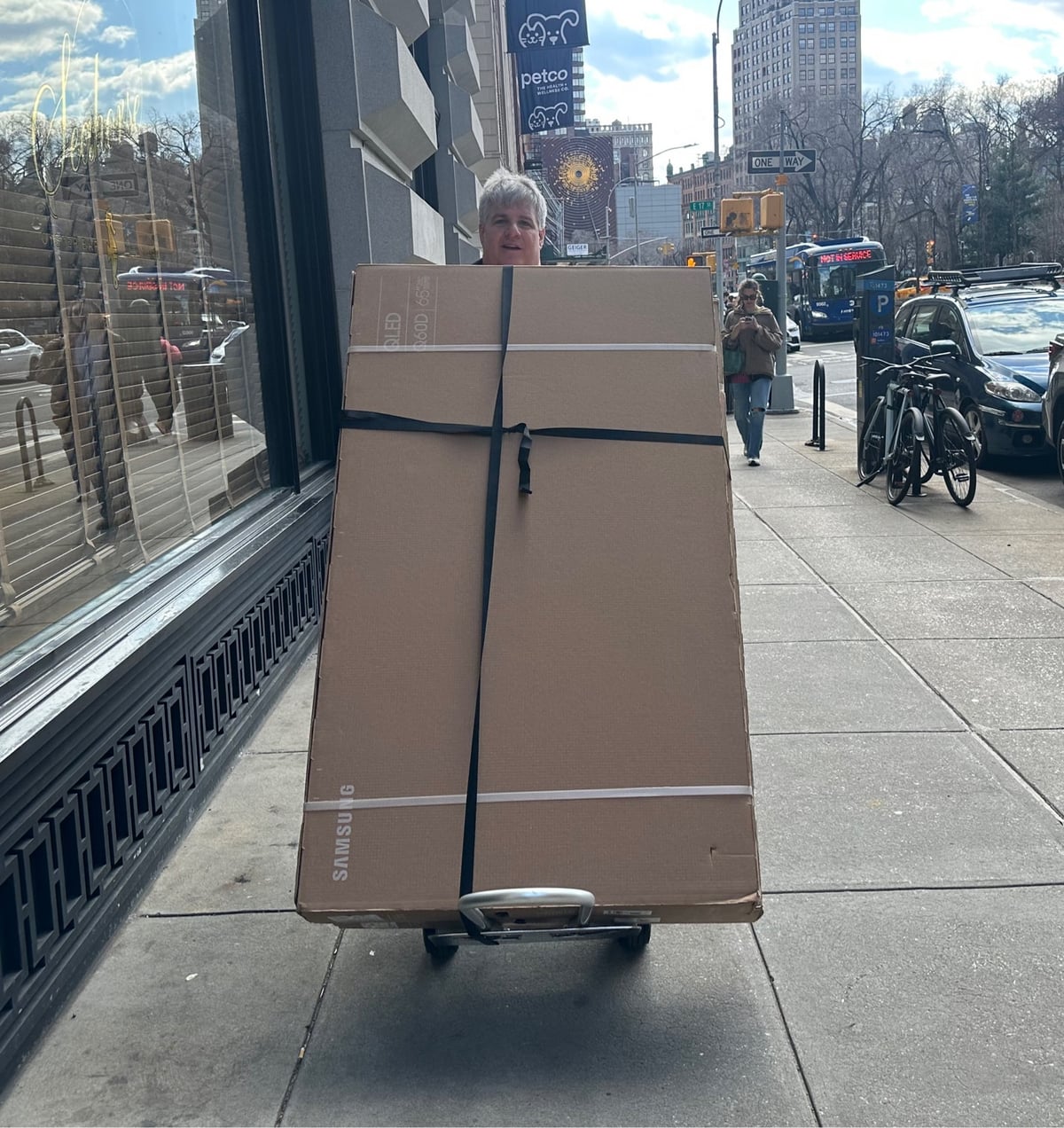 A large white haired man pushes enormous boxes on a cart, walking down Park Ave South near Union Square. Despite being almost entirely obscured by boxes, the man is remarkable and hilarious, and very charismatic. You don’t know exactly why you can just tell. One of those things.